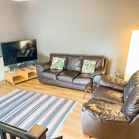 2 Bed - 2 Bath - Duplex Apartment Next To Lbu-Headingley Centre-Ycc Arena-Families-Relocators - Long Stay Rates Available Meanwood Eksteriør bilde